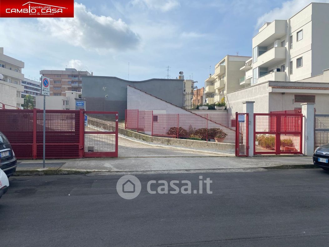 Garage/Posto auto in Affitto in Via venezia giulia 58 a Taranto