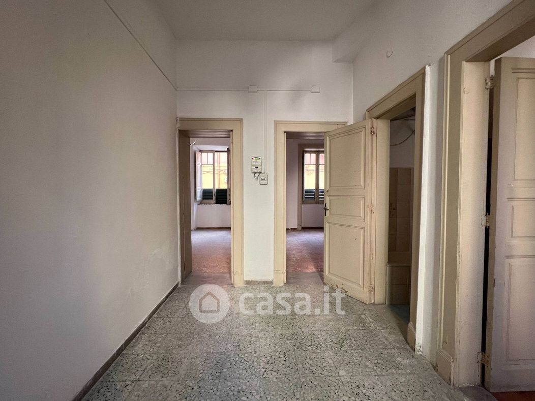 Appartamento in Vendita in Via Lombardia a Messina