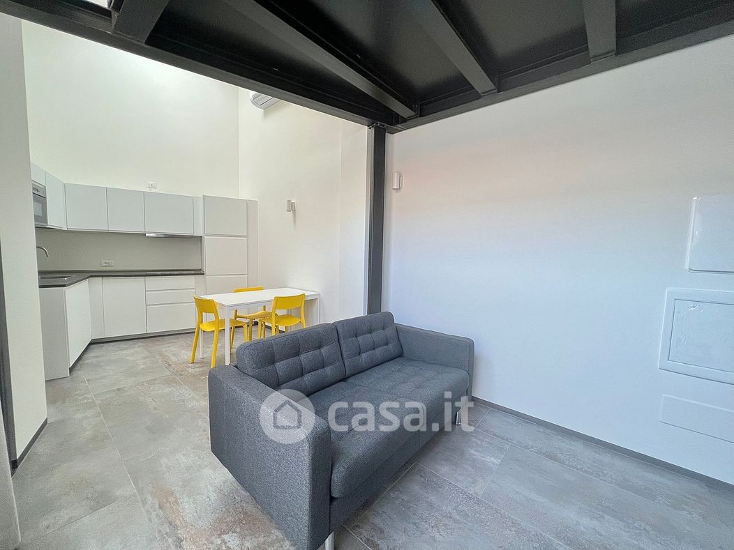 Appartamento in Affitto in Via Savona a Milano