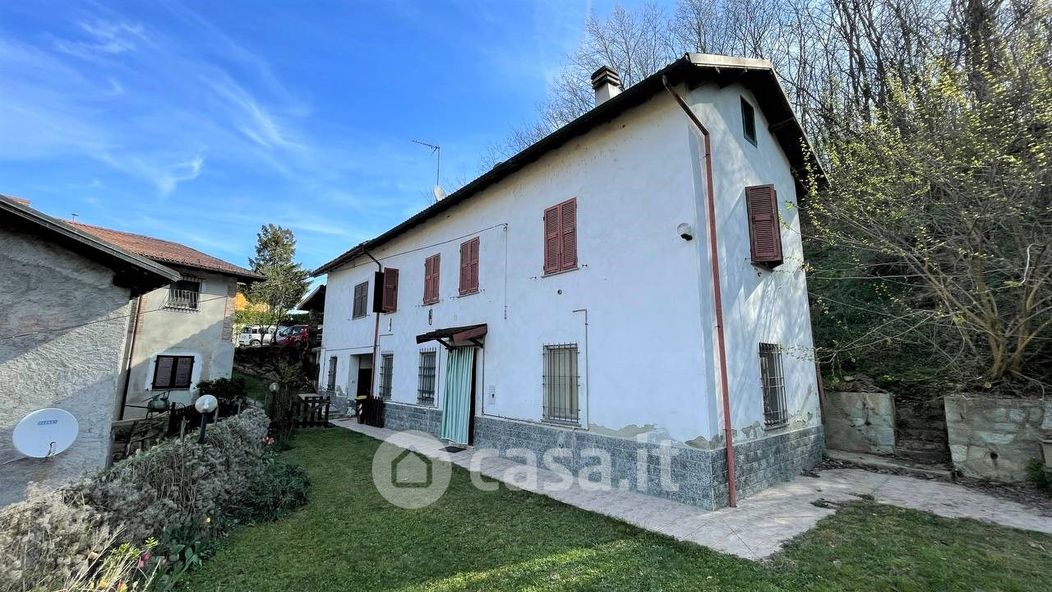 Casa indipendente in Vendita in Via Garigliano a Cassano Spinola