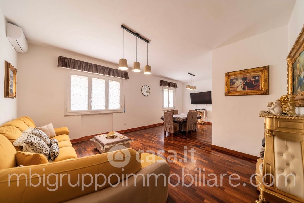 Appartamento in Vendita in Viale Vittorio Locchi 4 a Rimini