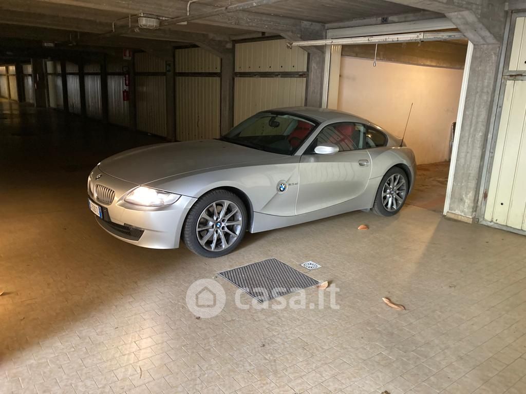 Garage/Posto auto in Vendita in Via Acquarone a Genova
