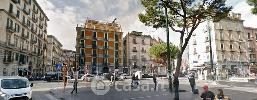Appartamento in Vendita in Corso Garibaldi a Napoli