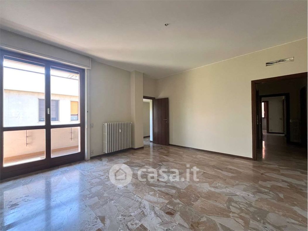 Appartamento in Affitto in Via Monferrato a Milano