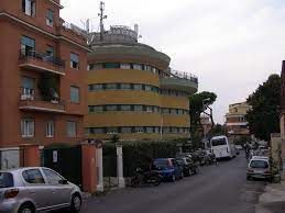 Negozio/Locale commerciale in Vendita in Via Sisto IV 7 a Roma