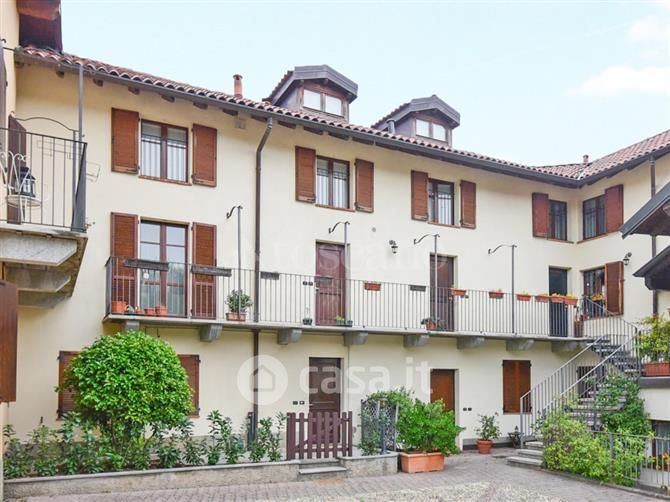 Appartamento in Vendita in Via Mognano a Como