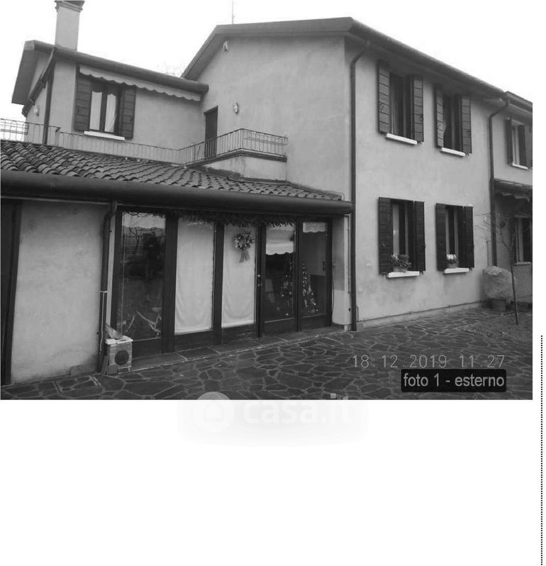 Villa in Vendita in Strada Pelosa 58 A a Padova
