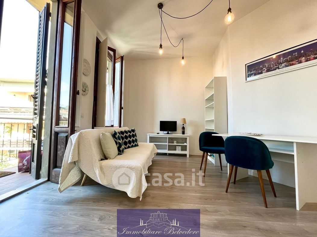 Appartamento in Affitto in Via Cairoli a Firenze