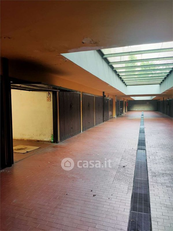 Garage/Posto auto in Vendita in Via Polidoro da Caravaggio 15 a Milano