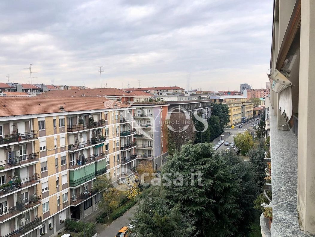 Appartamento in Vendita in Via Carlo Boncompagni 47 a Milano