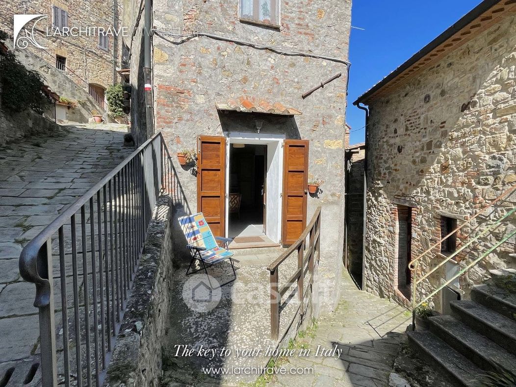 Casa Bi/Trifamiliare in Vendita in a Castelnuovo di Val di Cecina