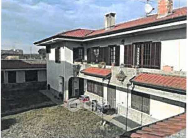 Villa in Vendita in Via San Pietro 12 a Arconate