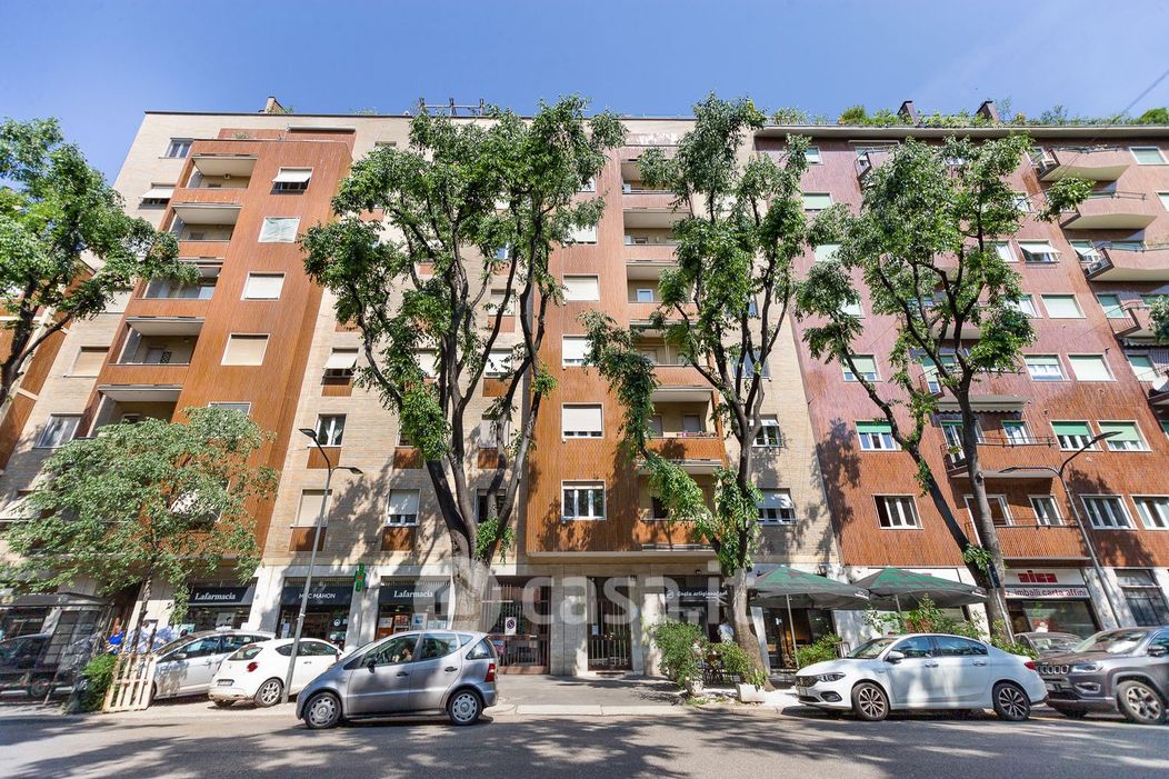 Appartamento in Vendita in Via Principe Eugenio 21 a Milano
