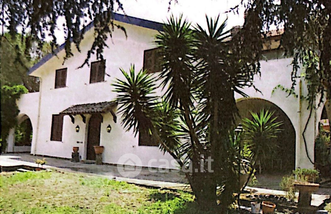 Villa in Vendita in Via Don Bosco a Viagrande