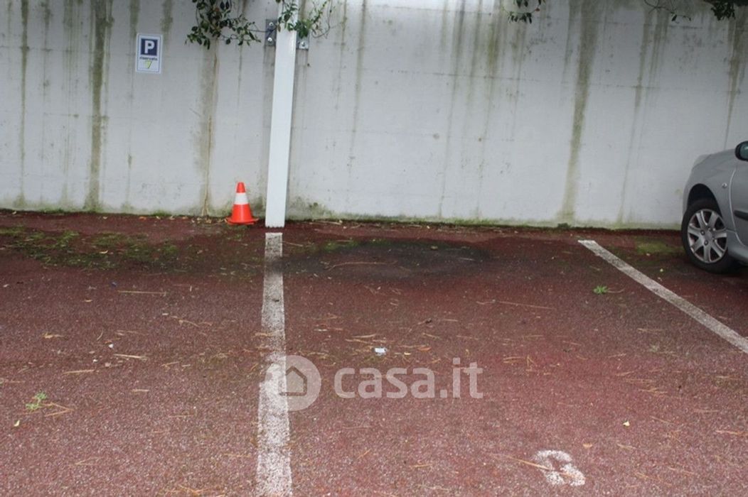 Garage/Posto auto in Vendita in Quartiere Matteotti a Aulla