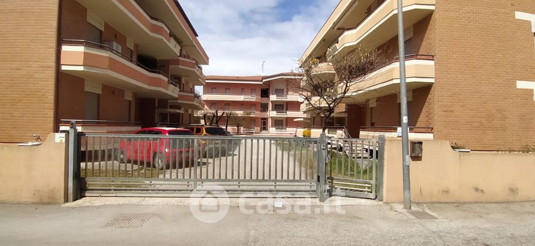 Appartamento in Affitto in Via emilia 12 a Alba Adriatica