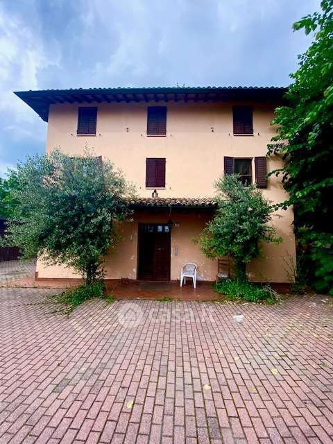 Villa in Vendita in Strada Contrada 30 a Modena