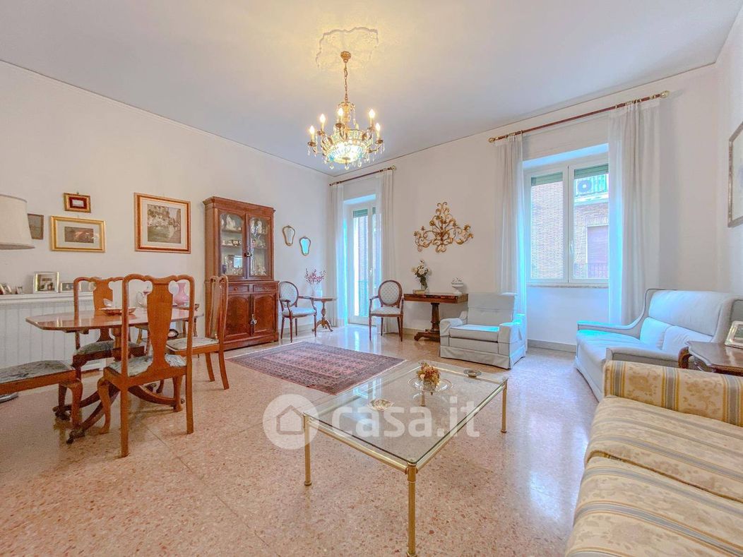 Appartamento in Affitto in Via Giuseppe Garibaldi a Viterbo