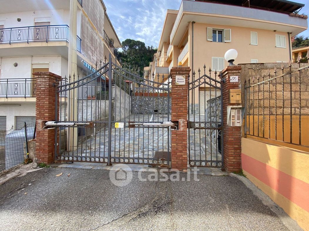 Appartamento in Vendita in Località Acqualadroni 95 a Messina