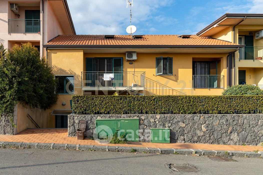 Appartamento in Vendita in Via Caruso 4 a San Giovanni la Punta