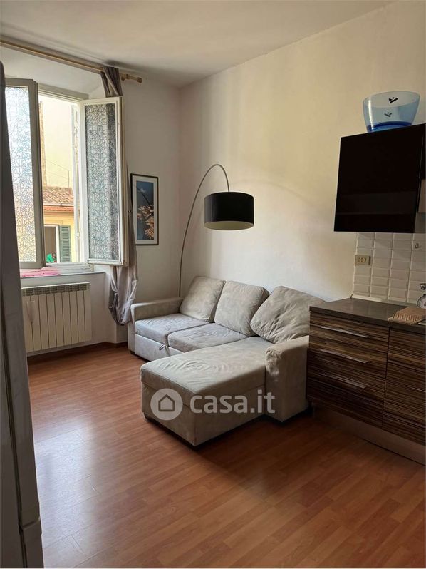 Appartamento in Vendita in Via C. Battisti 10 a Livorno