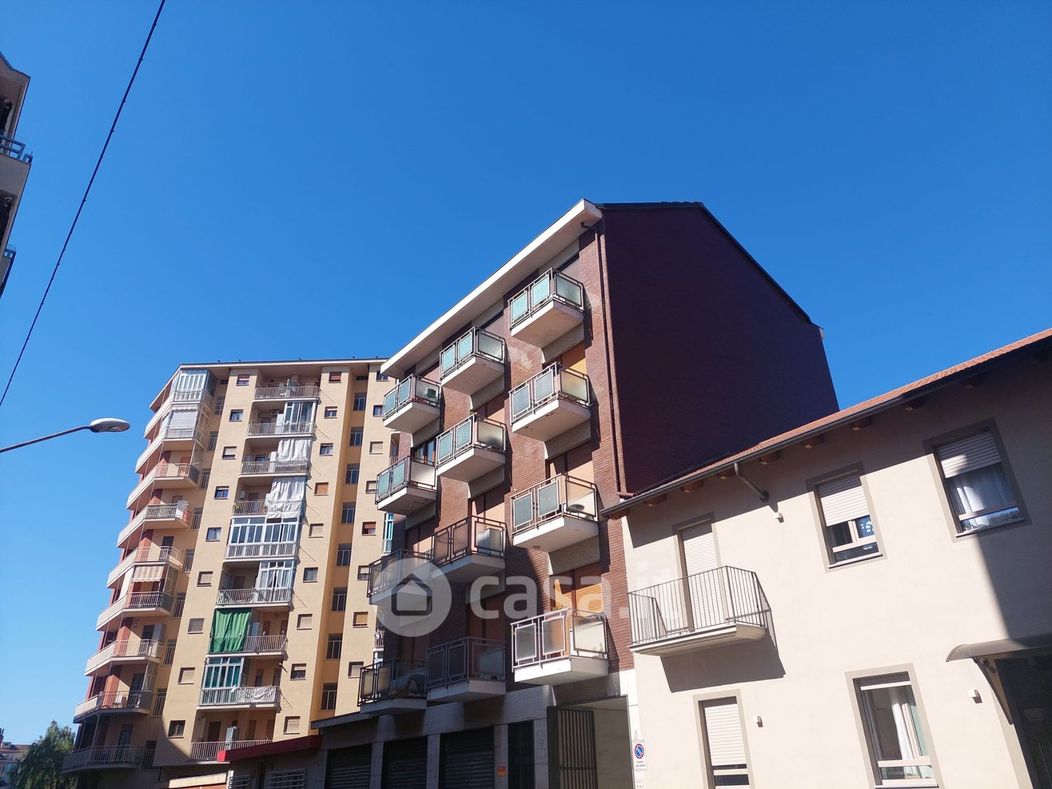Appartamento in Vendita in Via Ragusa 16 a Torino