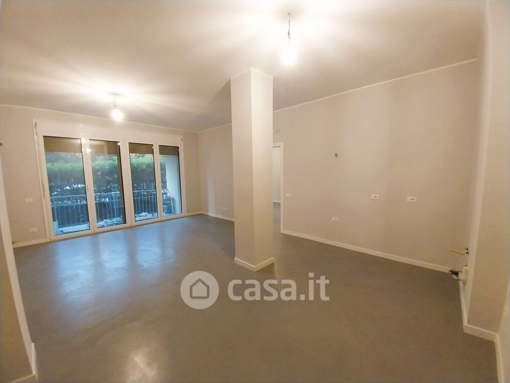 Appartamento in Vendita in Viale Albini a Bergamo