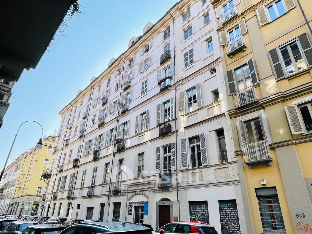 Appartamento in Vendita in Via San Domenico 25 a Torino