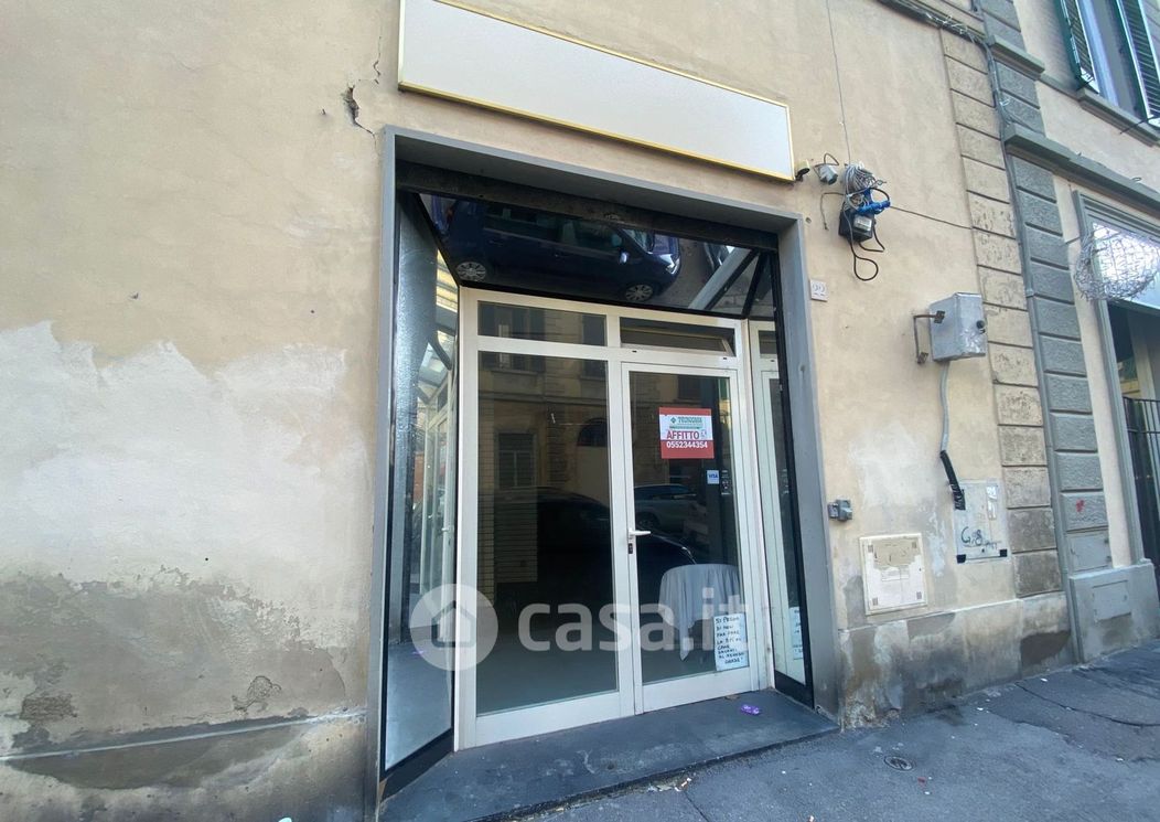 Negozio/Locale commerciale in Affitto in Via Franco Sacchetti 22 /R a Firenze