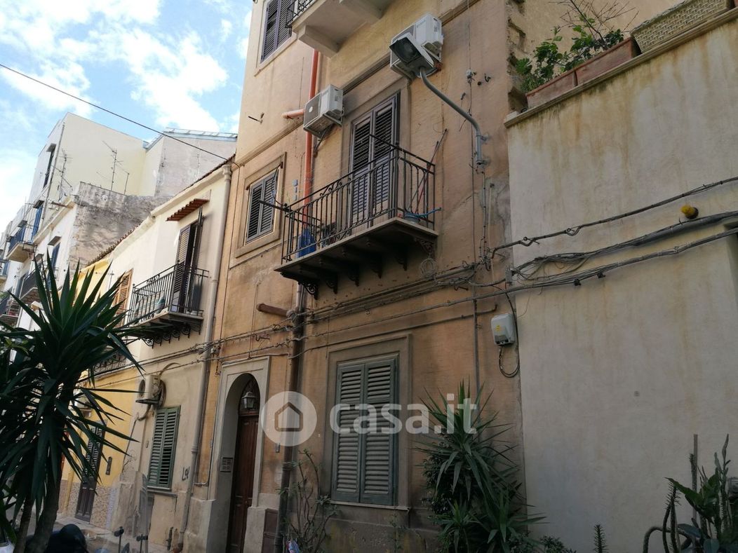Appartamento in Vendita in Via carlo d'aprile 15 a Palermo