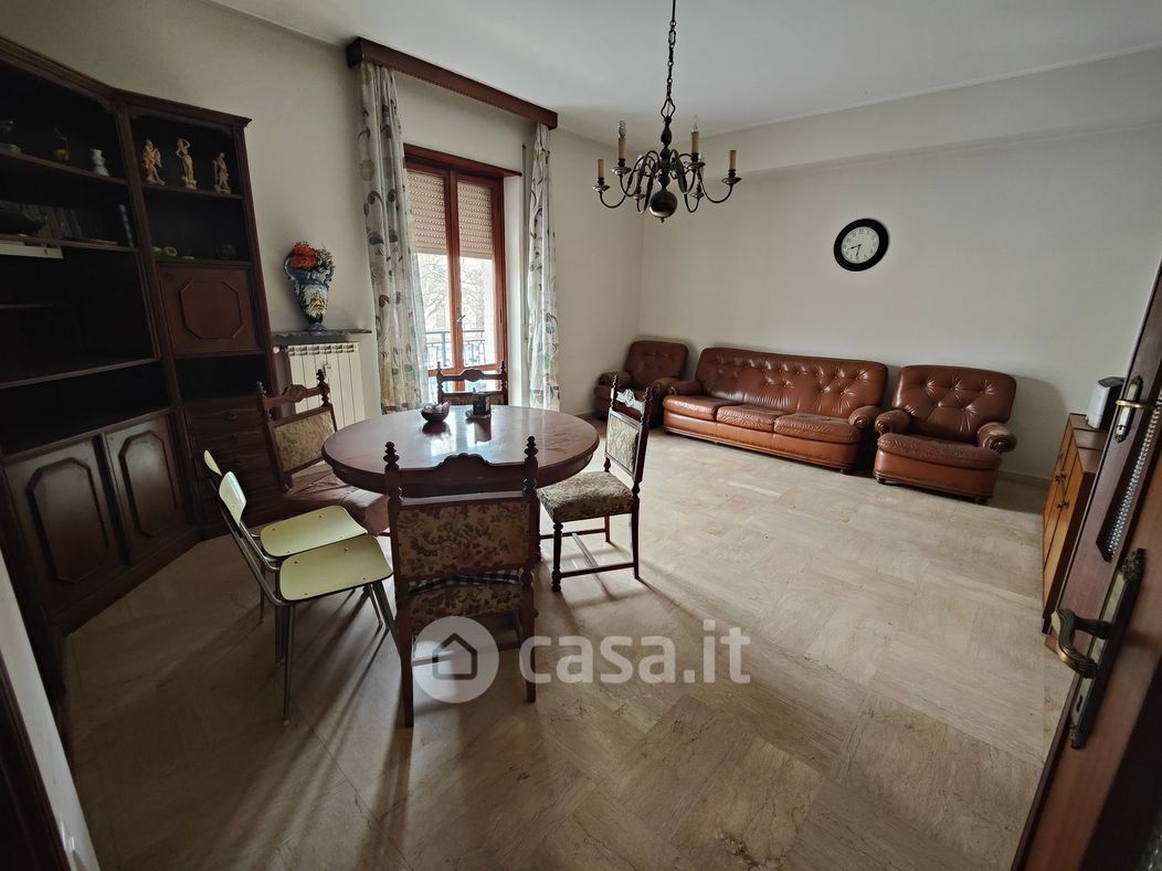 Appartamento in Vendita in Via Taverna Giuseppe 76 a Piacenza