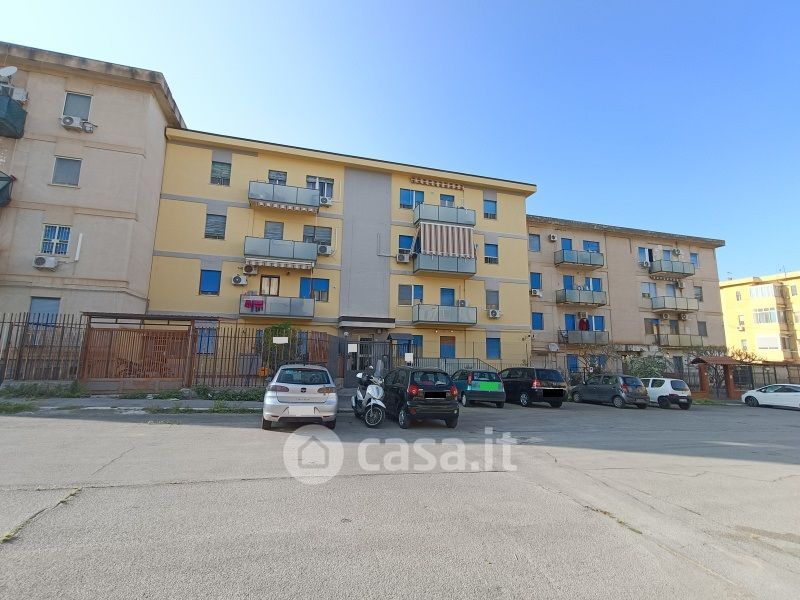 Appartamento in Vendita in Via Casteldaccia a Palermo