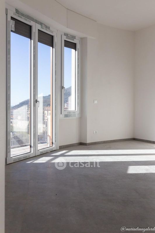 Appartamento in Vendita in Via Roma 54033 a Carrara