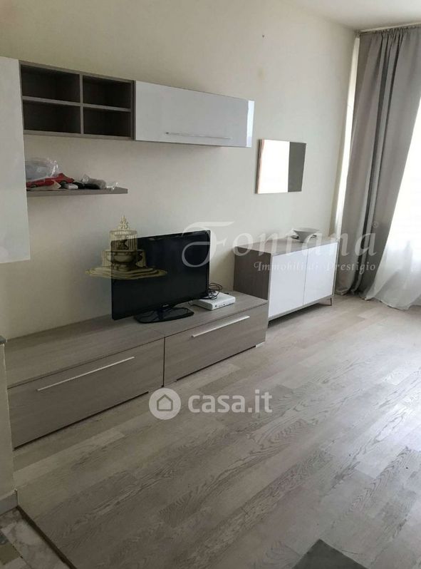Appartamento in Affitto in Via dell'Orso a Milano