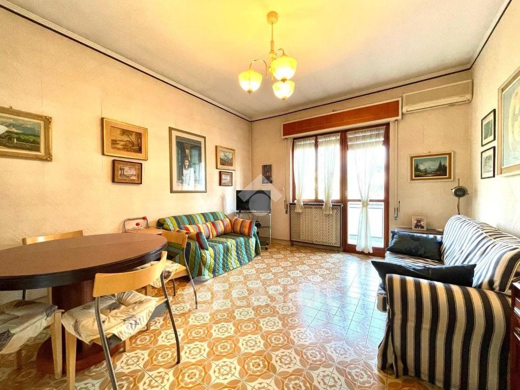 Appartamento in Vendita in Via Castagnevizza 7 a Genova