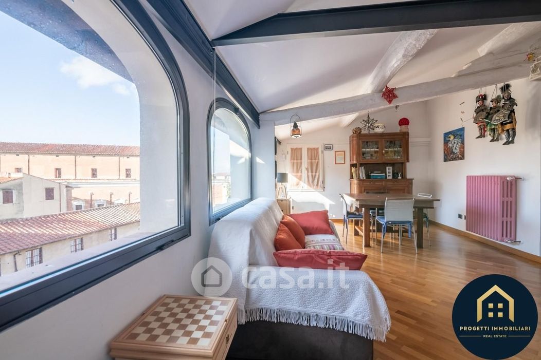 Appartamento in Vendita in a Pisa