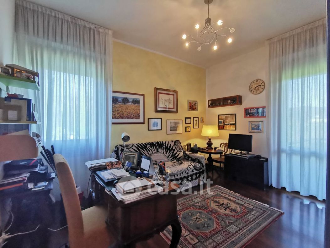 Appartamento in Vendita in Via Zanobi da Strada 13 a Firenze
