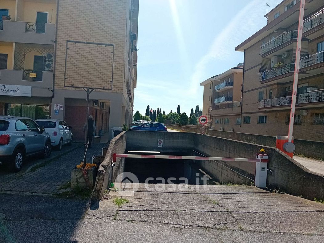Garage/Posto auto in Vendita in Via Rio Fratta 48 W a Civita Castellana