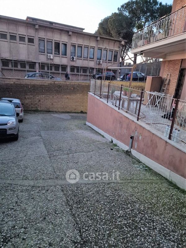 Garage/Posto auto in Vendita in Via Casali del Drago a Roma
