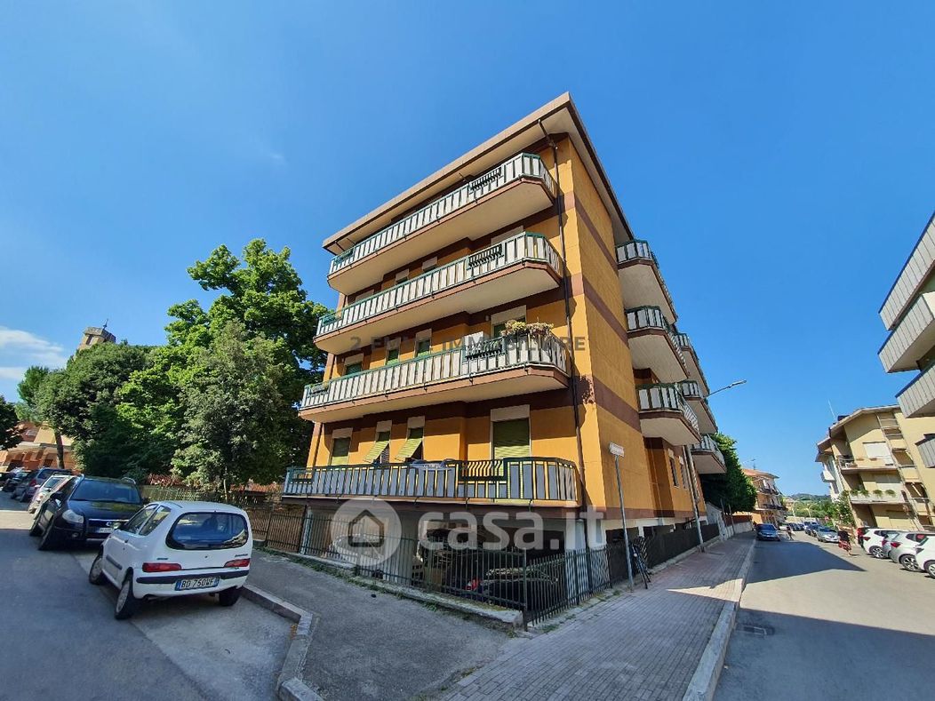 Appartamento in Vendita in Via San Serafino da Montegranaro a Ascoli Piceno