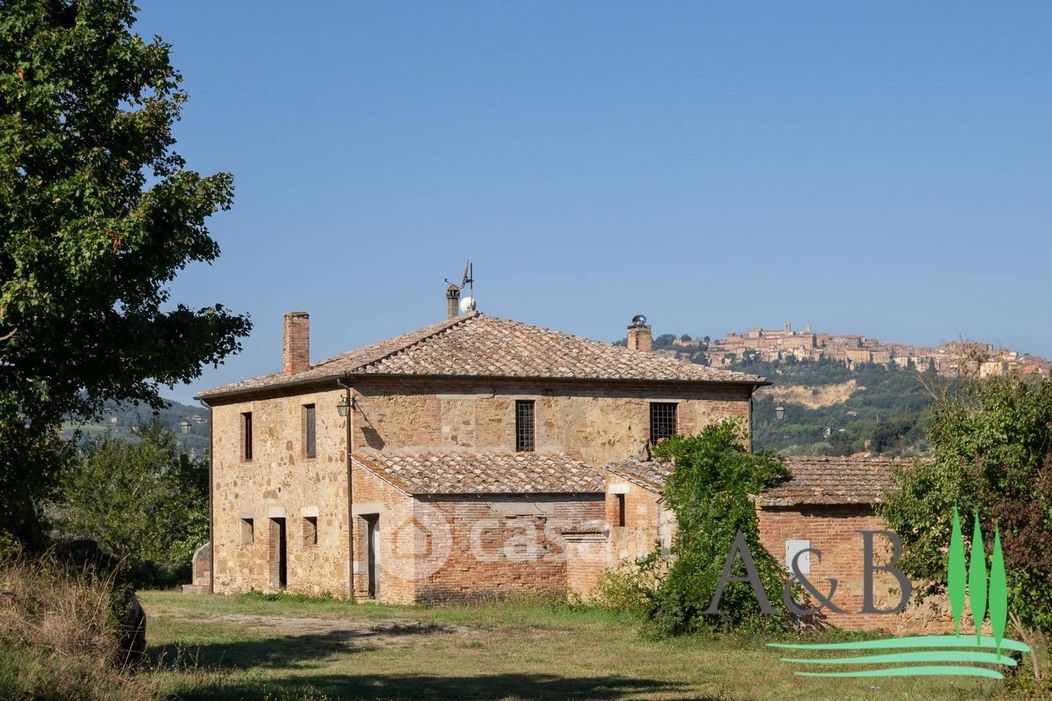 Rustico/Casale in Vendita in Via Cappelli a Montepulciano