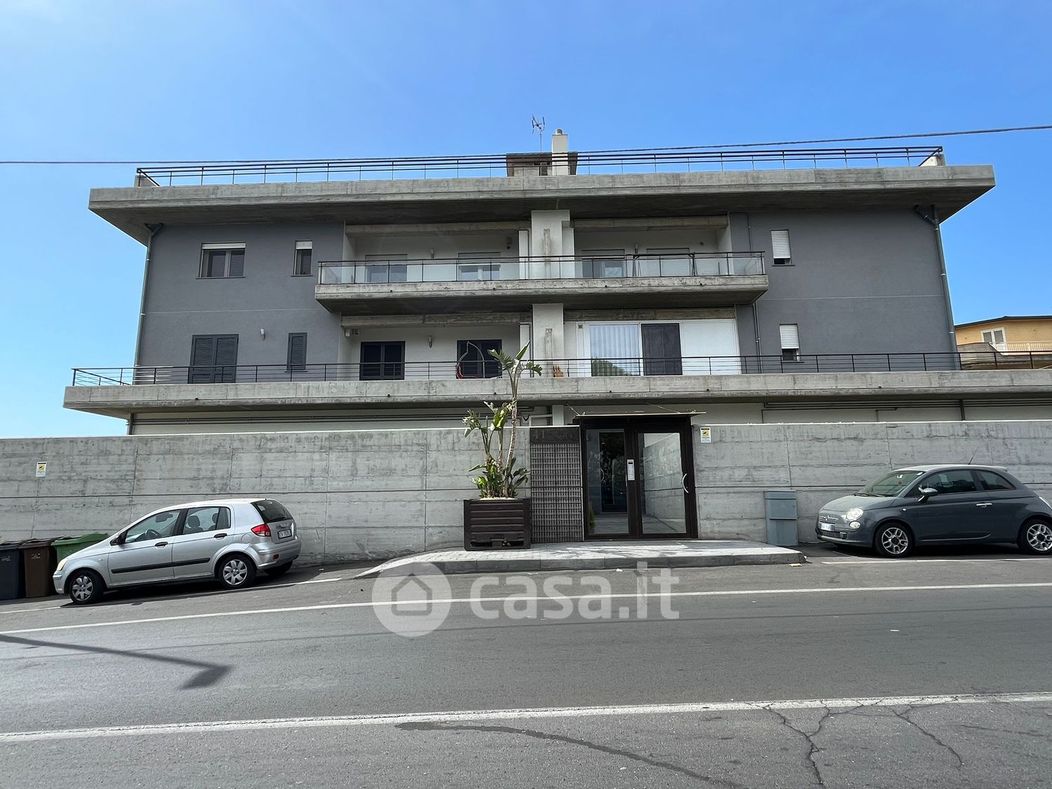 Appartamento in Vendita in Via Fratelli Cairoli 41 a Catania