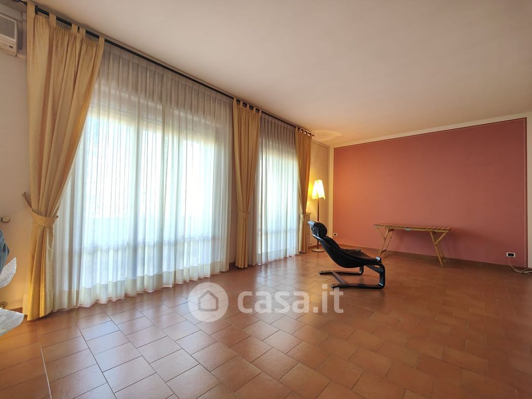 Appartamento in Vendita in Via Ripa a Santa Croce sull'Arno