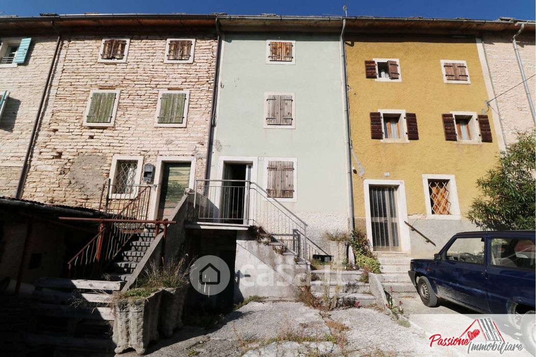 Rustico/Casale in Vendita in Via Mondrago 16 a Marano di Valpolicella