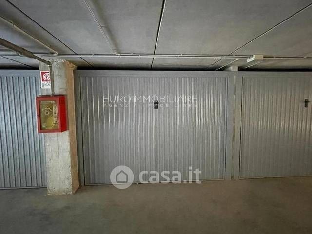 Garage/Posto auto in Vendita in Via Bafile 228 a Jesolo