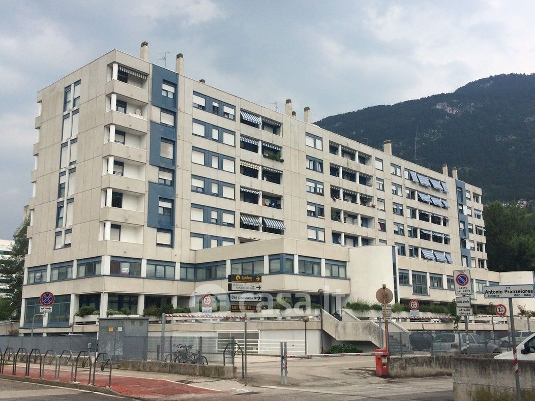 Ufficio in Vendita in Via Antonio Pranzelores a Trento