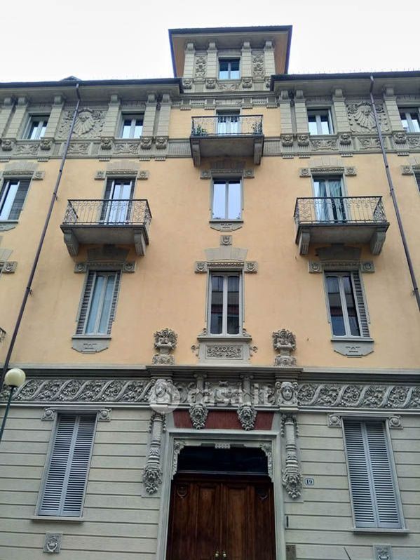 Appartamento in Vendita in Via Colli 19 a Torino
