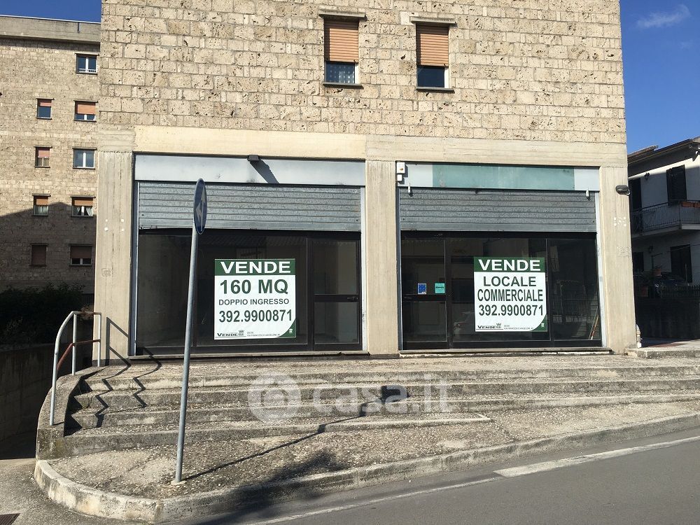 Negozio/Locale commerciale in Vendita in Via del Germano a Terni
