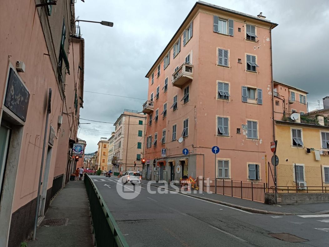 Appartamento in Vendita in Via Giotto 13 a Genova