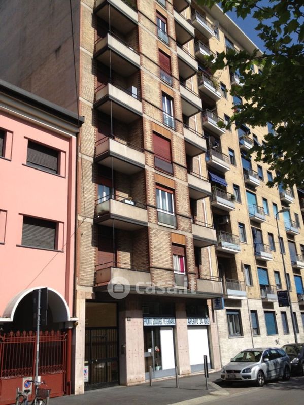 Appartamento in Vendita in Viale Misurata 33 a Milano